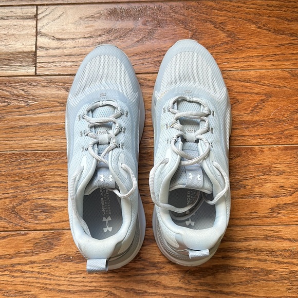 Under Armor Women’s Running Shoes Size 8 - Picture 2 of 7